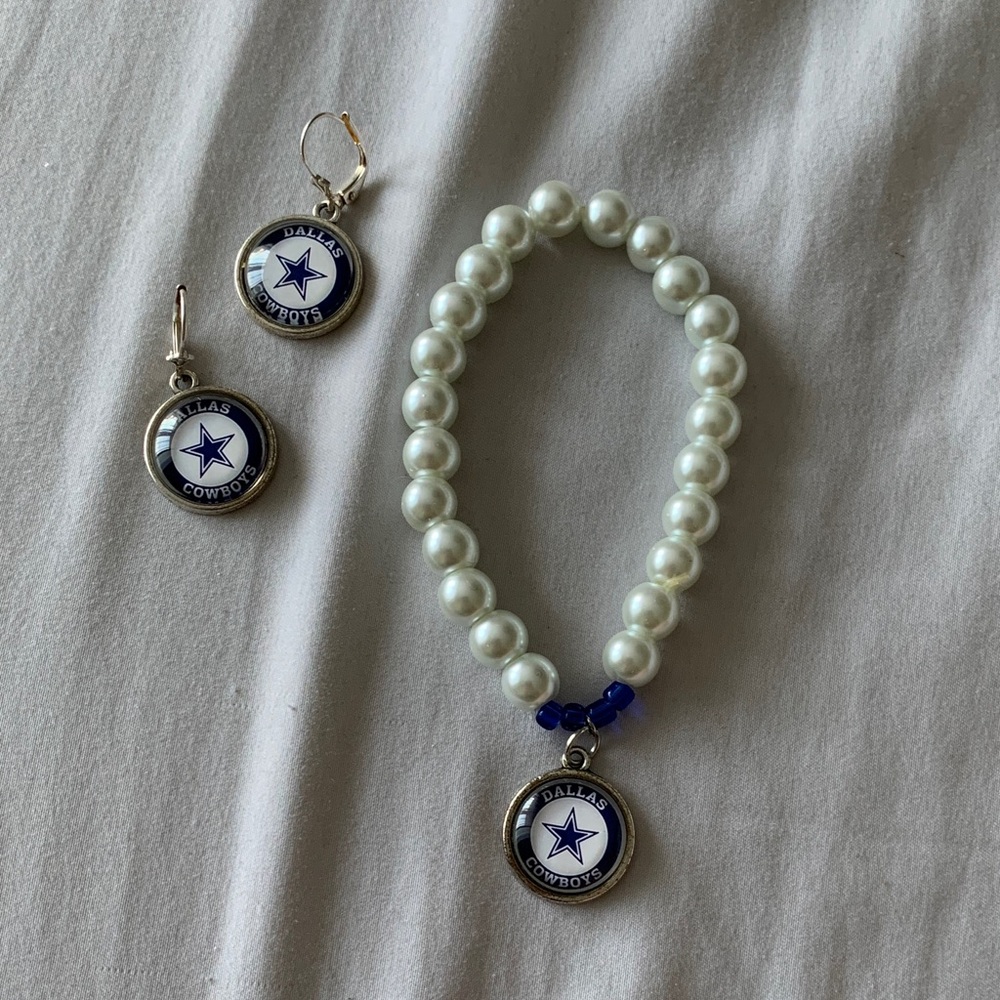NFL Dallas Cowboys Earrings and bracelet